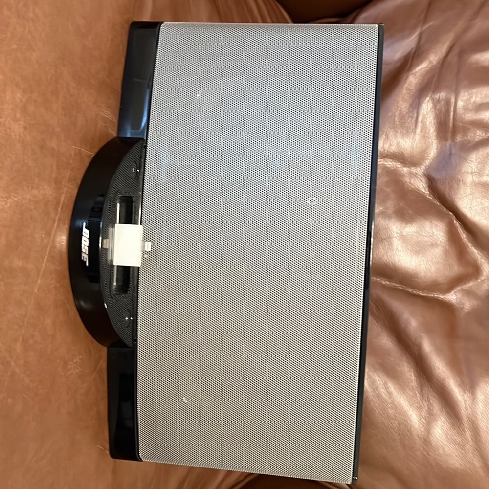 **🔥PRICE DROP🔥** Bose Sound-dock with Adaptor